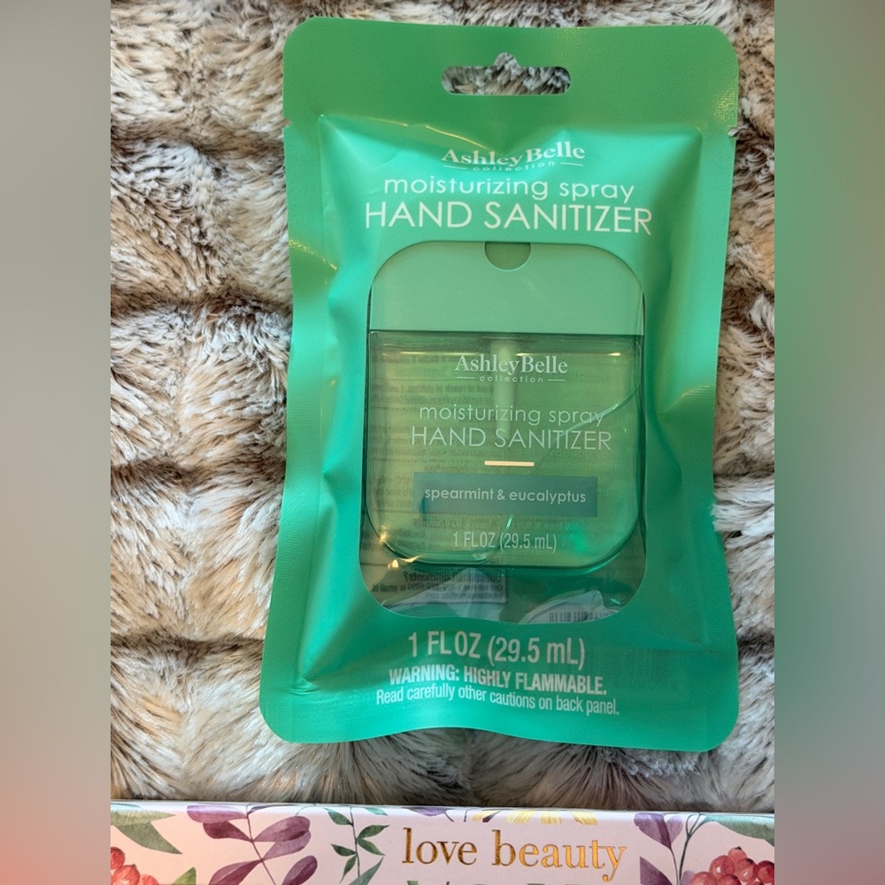 Cozy Spa Self Care Gift Bundle,NWT - Picture 3 of 6